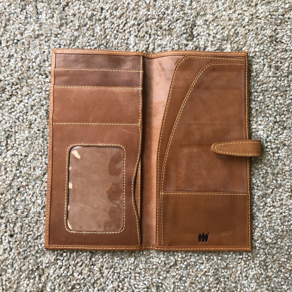 Slim Tan Leather Wallet